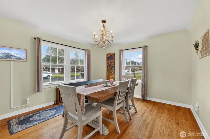 Hardwood floors in the dining room.