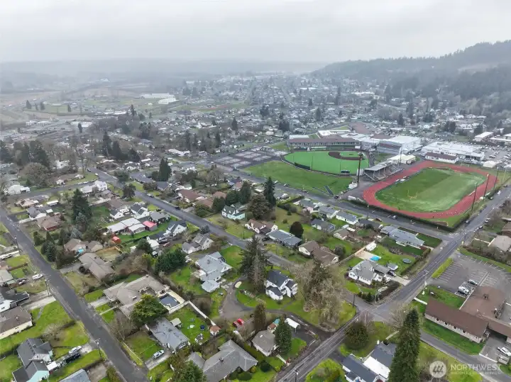 This property sits in such a great location. It is within walking distance to the elementary, middle and high schools. Not far to the aquatic center and Penny Park. Minutes to the freeway as well.