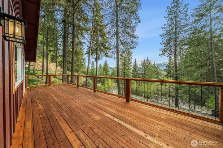 Brand new wrap around deck!