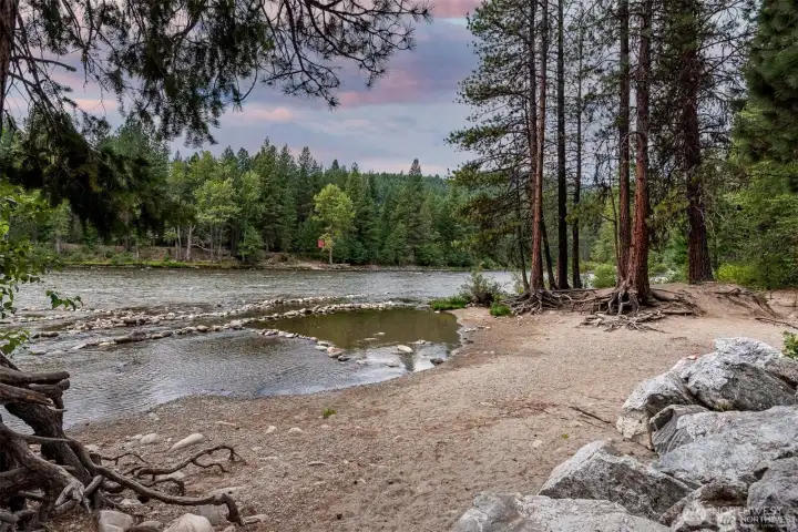 Wentachee River - Community Beach