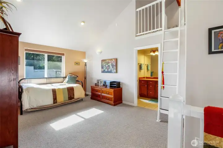 Upstairs bonus space