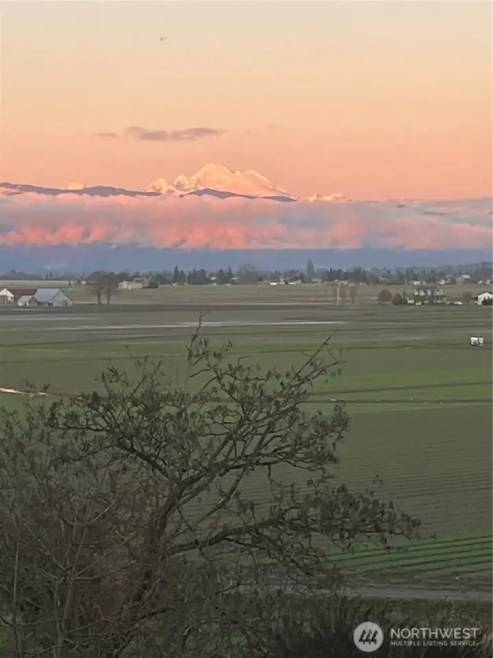 Experience both Sunrises and Sunsets off the snow capped peaks of Mount Baker...