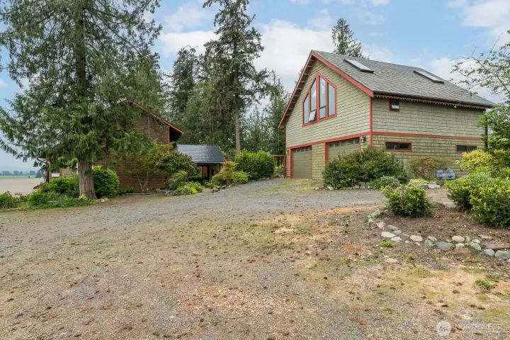 Detached garage w/ADU up above...