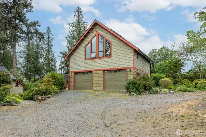 The garage is 900+/- sq. ft....