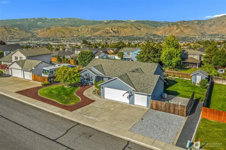 Generous lots offer privacy in outdoor living spaces