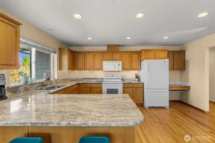 More kitchen