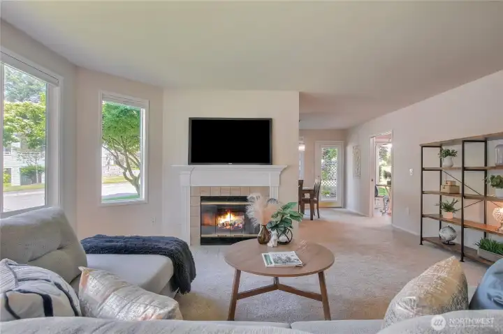 Lots of wall space for furniture flexbility.