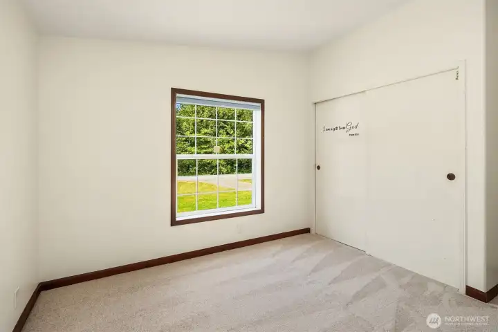 2nd Bedroom