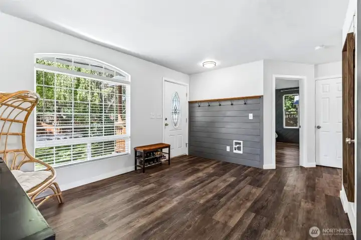 Spacious Entry Area / Flexible Space