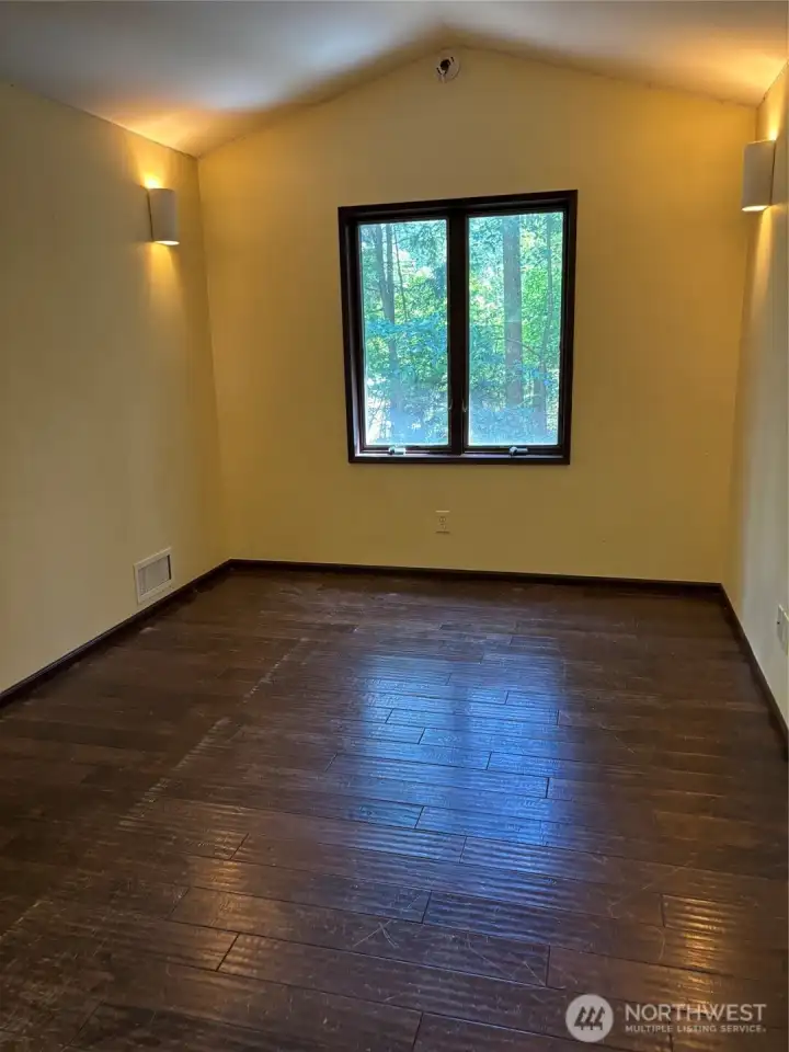 Could be 4th bedroom Could be 4th bedroom
