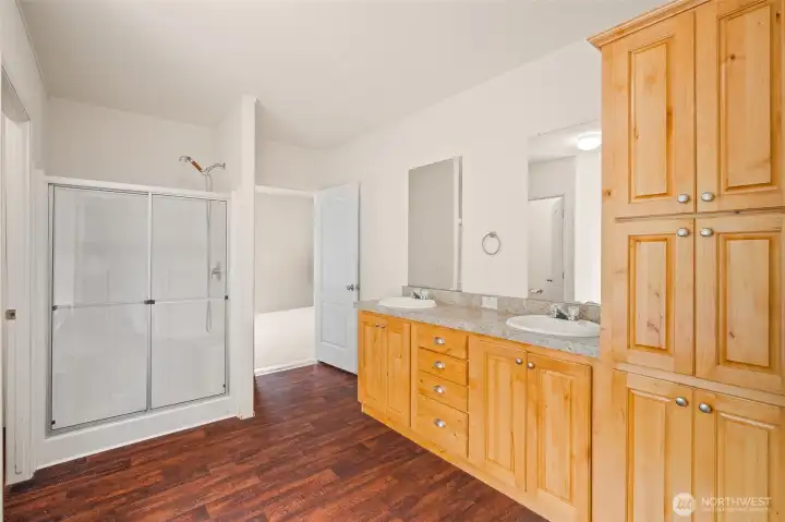 Primary ensuite.