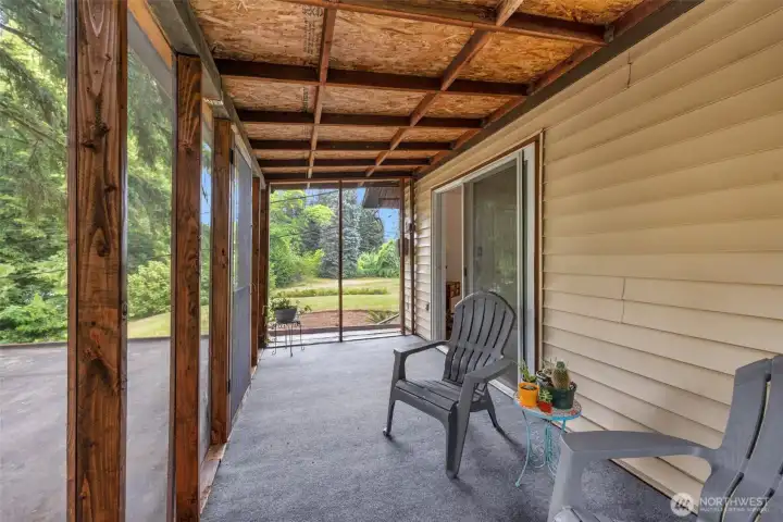 More screened deck