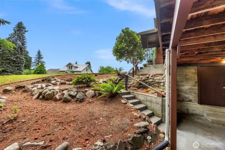 Walkway up