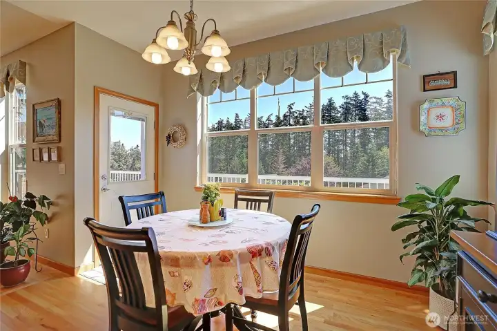Breakfast Nook~ Breakfast Nook~