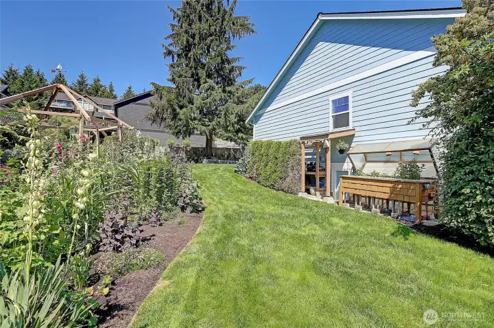 Landscaping and Garden Areas Abound on this Incredible Yard~ Landscaping and Garden Areas Abound on this Incredible Yard~