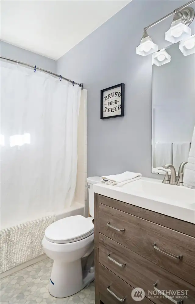 Hallway full bathroom.