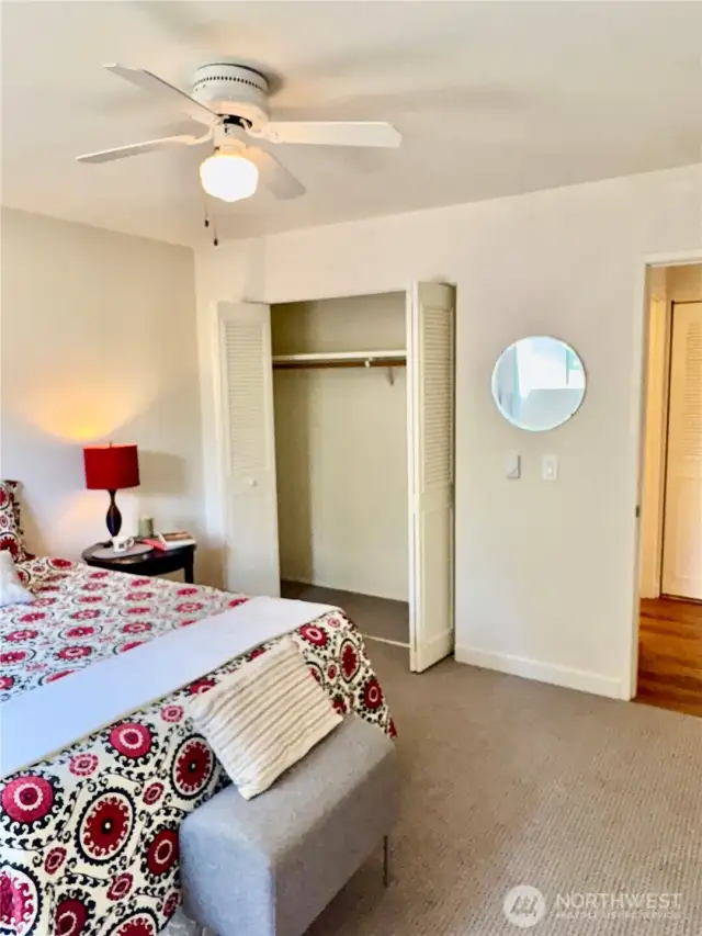 2 nice closets in the bedroom.