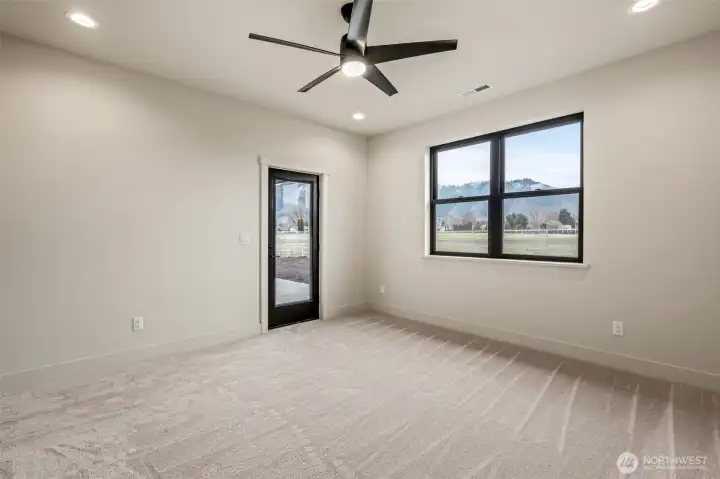 Covered patio access from primary suite