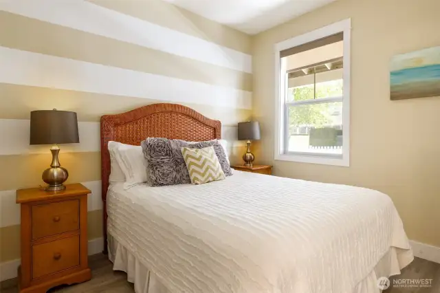 Queen Bed