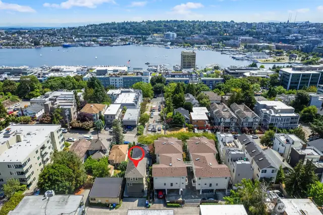 Desirable Queen Anne location described as a "Walker's Paradise" from Walk Score.