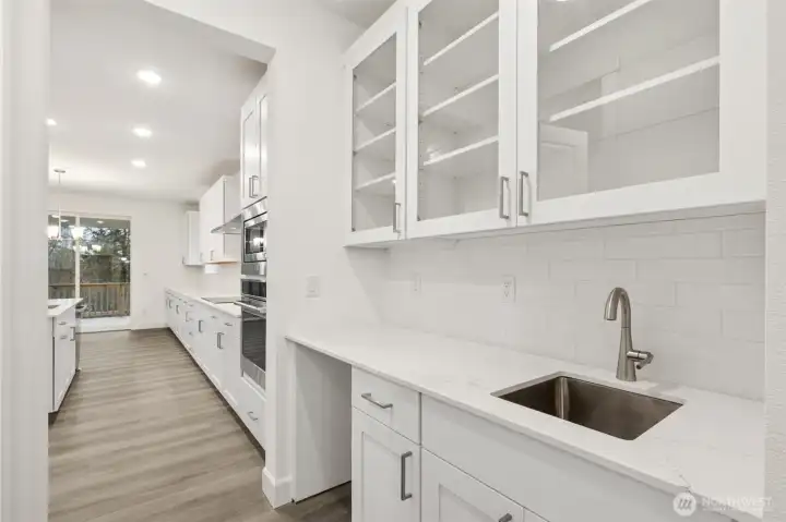 Butler's and walk-in pantry area