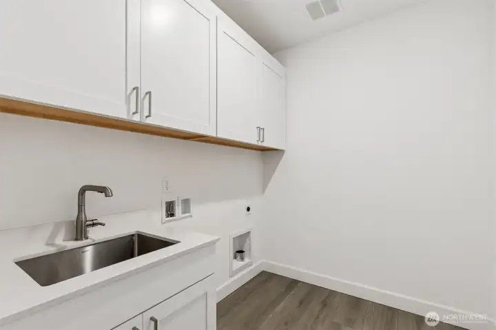 Main Floor Laundry Toom