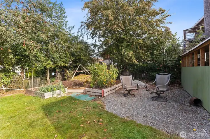 Hanging out in the beauty of this back yard at the end of the day...priceless!