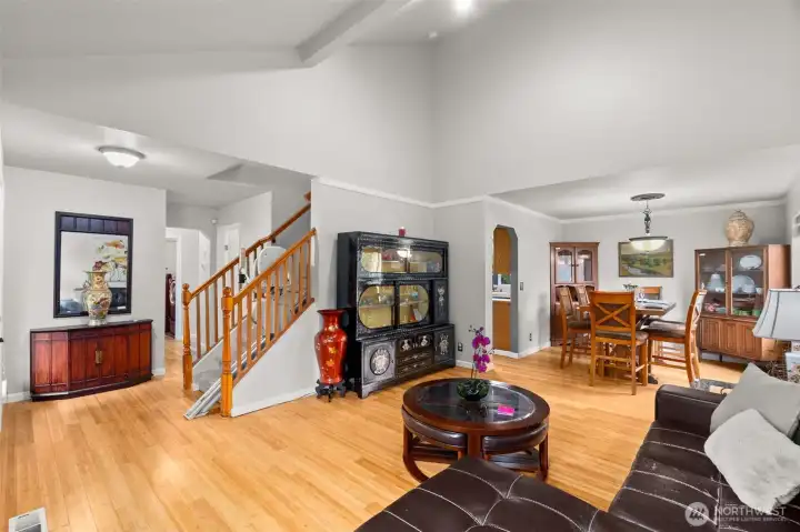 Informal sitting area with vaulted ceilings