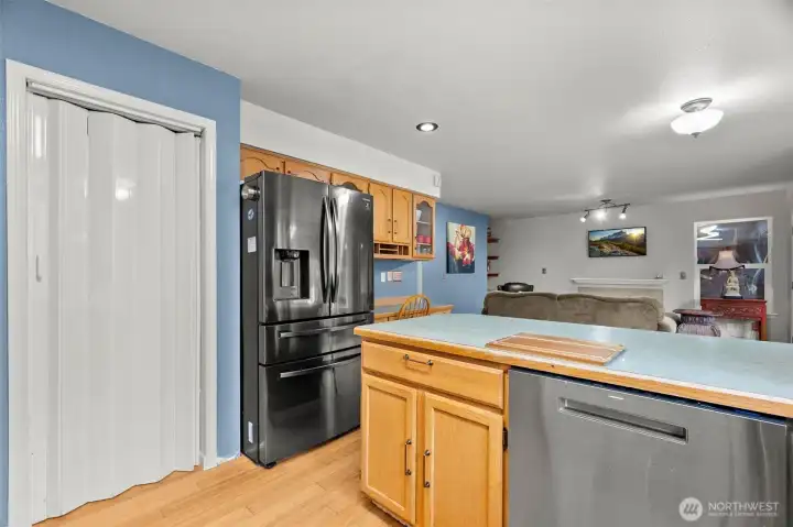 Lots of counter room for baking/cooking