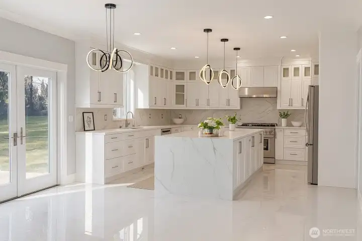 Gorgeous kitchen! Huge pantry as well!