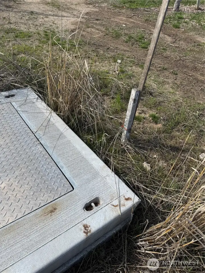 Power Vault at Top of Lot