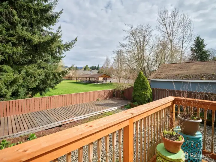 Deck Deck