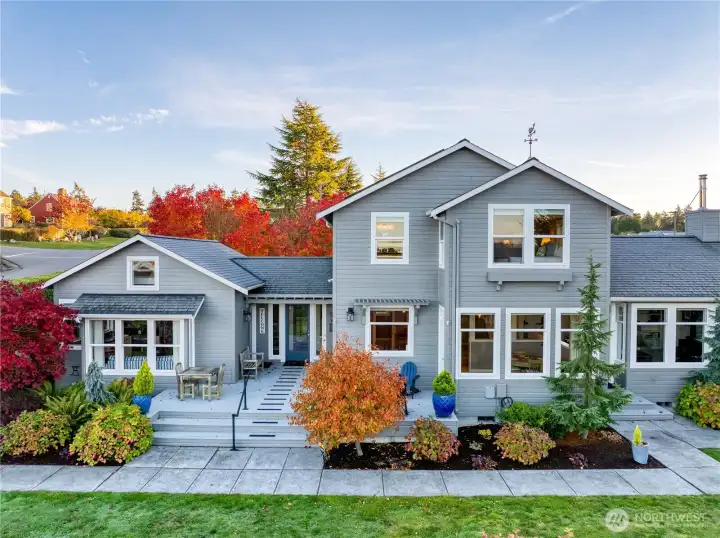 Whidbey Island's idea of rural urban living...in style!