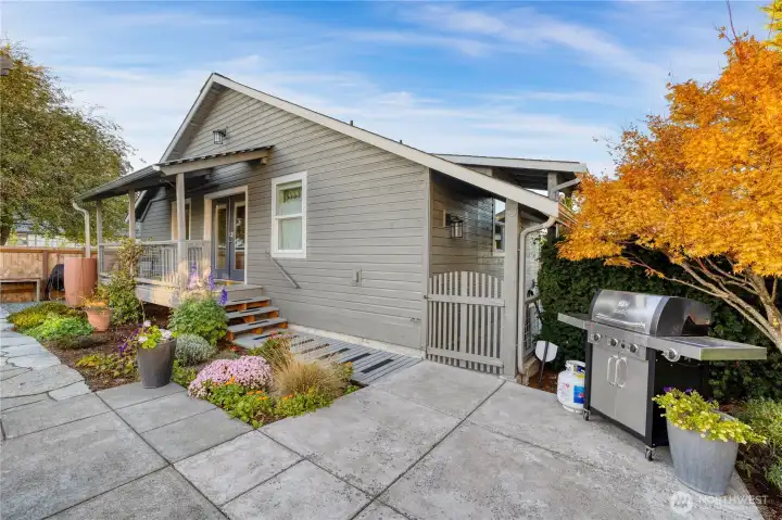 DADU located above the detached three car garage.  The gate leads to off street parking for two cars and the detached garage...located off Coveland Street for access...just behind The Osprey Fish Company restaurant.