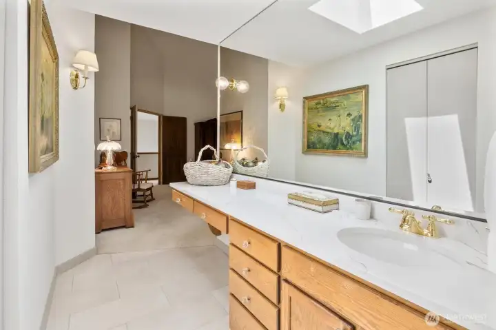 Primary Bath view to Bedroom