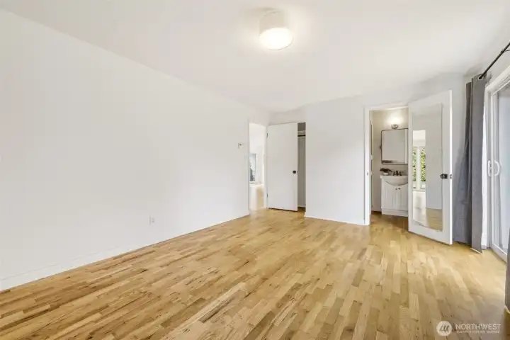 Second pseudo primary bedroom with a .75 bath.