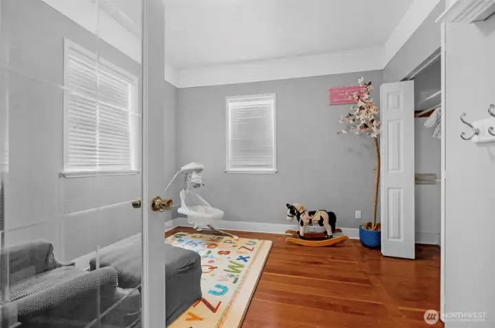 Second bedroom.