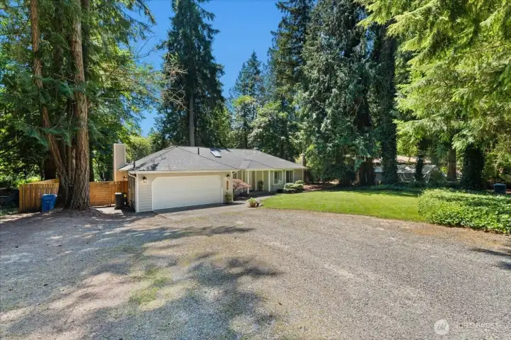 Need extra parking this home has plenty of space to park an RV, boat or just need extra room for parking. Need extra parking this home has plenty of space to park an RV, boat or just need extra room for parking.