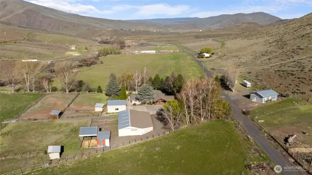 Come visit this lovely home/horse facility in a quiet location in the Yakima Canyon!!