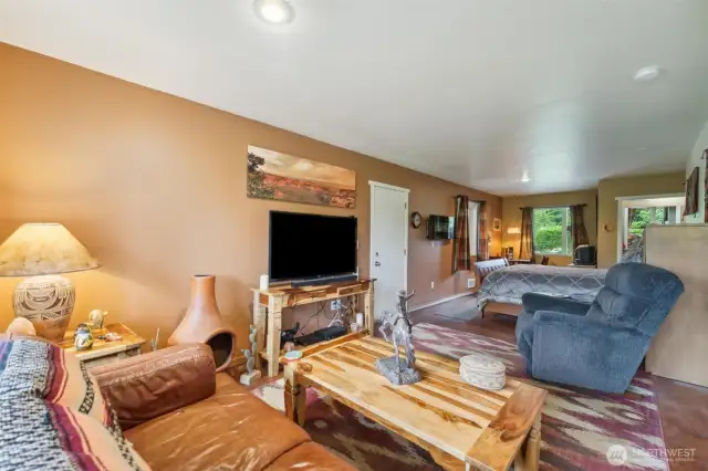 The second floor has a separate entrance, lots of space and a ¼ bathroom.