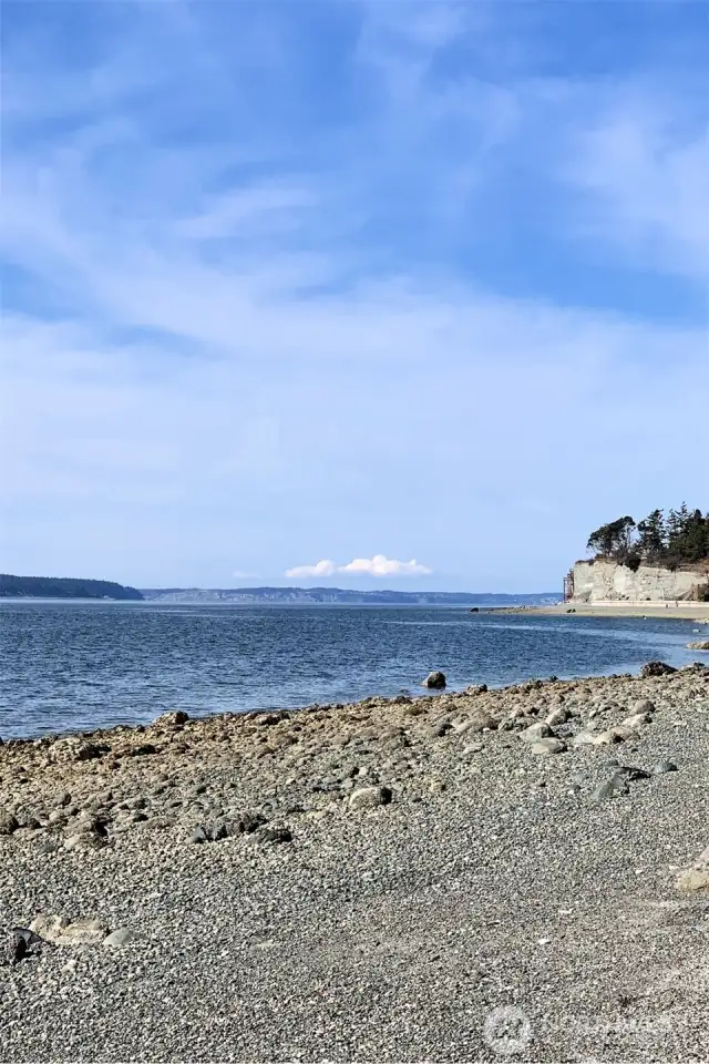 Deeded beach access!  Enjoy long walks on the amazing beach just down the road!