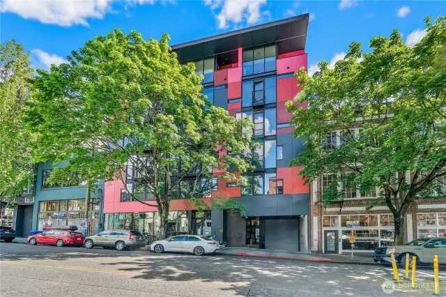 Designed by famed architect, Tom Kundig, 1111 East Pike adds a colorful, modern and unique flair to Capitol Hill.