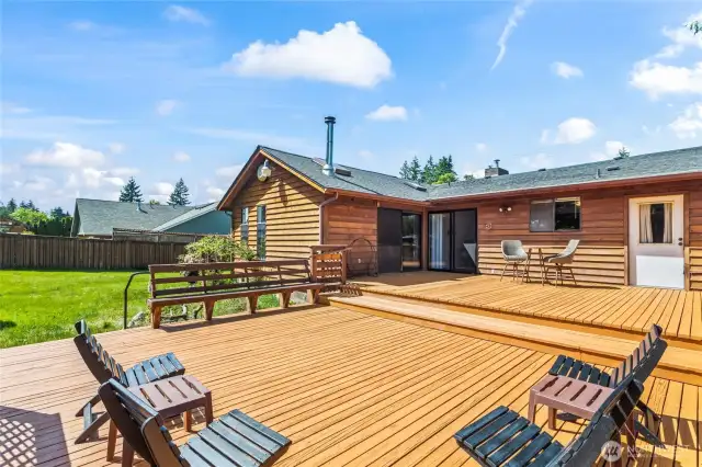 With access to the kitchen, laundry room and bonus space.