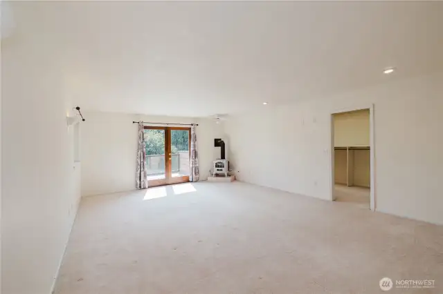 Nice oversized primary bedroom with walk-in closet. Your entire 2nd floor is your primary suite.
