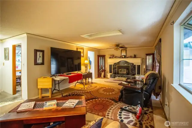 full view of the living room, sliding door to the back deck