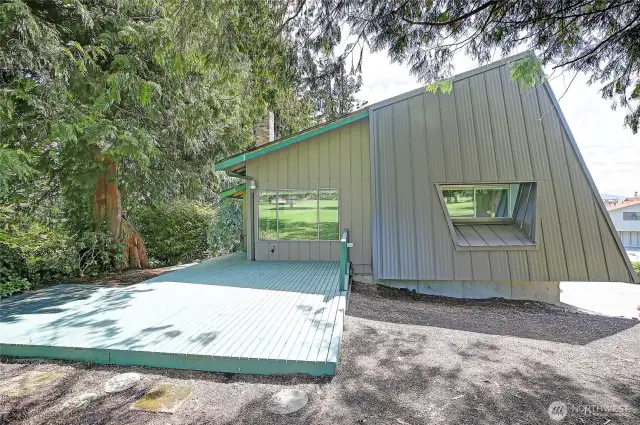Exterior view of the deck
