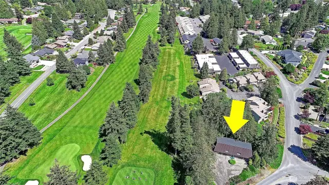 Aerial view of the property and golf course