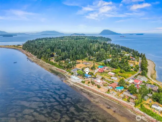Samish Island stands out for its tranquil natural beauty, unique shoreline ecology, and rich cultural history. The combination of these elements makes it a special destination for both residents and visitors.