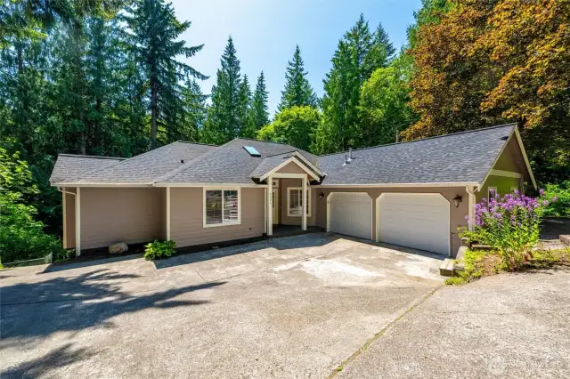 Welcome to your private Retreat with Versatile Living & Airbnb Potential Near Fairhaven, thoughtfully surrounded with forested trees to create territorial views and privacy in the city!