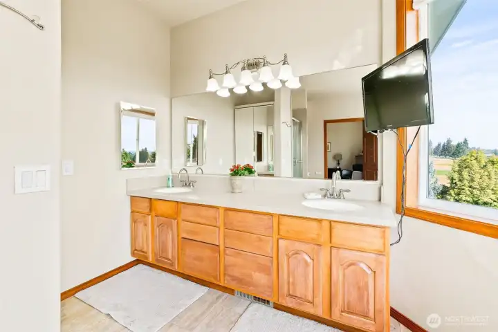 Primary bath